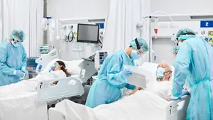 Fallece un hombre por Covid en Navarra mientras los ingresos siguen en descenso