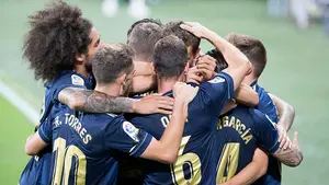 Dedicatoria a Darko y al Chimy y debut de Juan Cruz: la brillante victoria de Osasuna en Cádiz, en imágenes