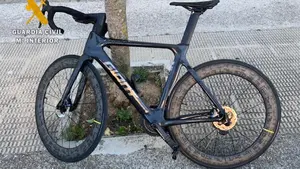 Detienen a un joven por robar una bici en Zizur valorada en 5.000 euros: ya la hab&iacute;a puesto a la venta
