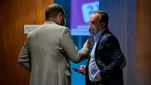 Rifirrafe en Navarra por las elecciones de Madrid: "Tu formación se desintegra"