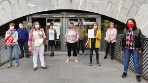 Mientras la comunidad educativa expresa "malestar e inquietud", Gimeno dice estar "orgulloso"