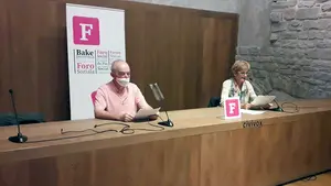 El Foro Social no pide a Bildu que condene a ETA pero se&ntilde;ala a NA+ por exigir que haya vencedores y vencidos