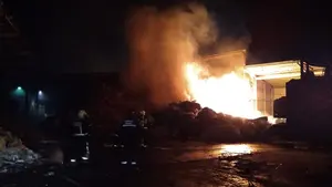 Una empresa de residuos ecológicos de Pamplona sufre un grave incendio en sus instalaciones