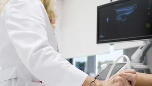 Una clínica navarra alerta del gran impacto de un tipo cáncer en mujeres si no se detecta a tiempo