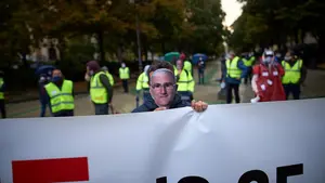 Arasti desconvoca la manifestación de la plantilla de Trenasa en Castejón tras consultarlo con Salud