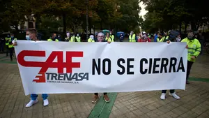 Sigue la lucha: Trenasa amenaza con recuperar el ERE y la plantilla alerta de que la suspensión es "un chantaje"