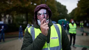 El Parlamento foral aprueba por unanimidad que Trenasa devuelva las ayudas si la empresa cierra en Castejón