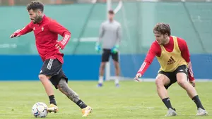Nuevo percance en Osasuna: se retira del entrenamiento tras sufrir un pinchazo en el muslo izquierdo