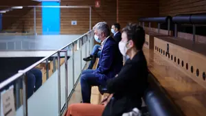 Dos nacionalistas y un socialista: los tres invitados 'VIP' del Parlamento foral al debate sobre Navarra