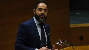 Alzórriz, palmero de Chivite, pide "unidad política" pero llama "pato cojo" al líder de Na+