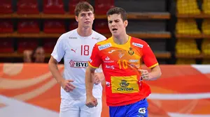 Buen debut del navarro Ander Izquierdo con la selecci&oacute;n espa&ntilde;ola, pese a la derrota ante Hungr&iacute;a