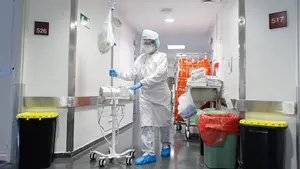 Navarra se mantiene por encima de los 200 hospitalizados y suma otra muerte