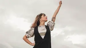 Confinamiento e instintos cohibidos: Chica Sobresalto lanza un sencillo y se adelanta a su nuevo disco