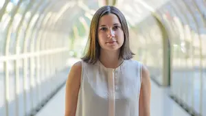 Una arquitecta de la Universidad de Navarra estudia 'crear' fachadas inteligentes para reducir el consumo de energía