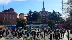 Mayores atendidos "con un cronómetro en la mano": un sindicato denuncia la situación del sector de los cuidados