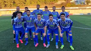 El CD Izarra da la baja a tres futbolistas aprovechando el parón navideño en la Segunda división B