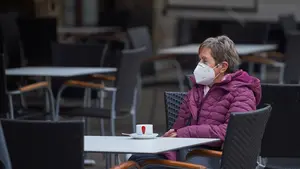 Primeras multas por incumplir la norma en terrazas: interponen una veintena de sanciones en la reapertura