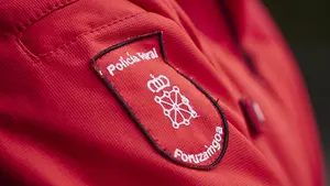 Tres menores investigados por dañar varios vehículos en Tudela y un joven detenido por acoso en Peralta