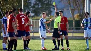Las mejores imágenes del fútbol navarro: el gran derbi entre Osasuna Promesas e Izarra en Tajonar