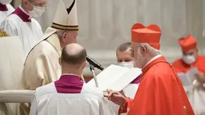 El navarro Celestino Aós, nombrado nuevo cardenal por el Papa Francisco en una ceremonia celebrada en Roma