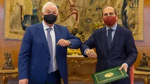 Nuevas becas universitarias en Navarra para mujeres que quieran estudiar grados de salud y técnicos