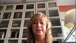 La consejera Ollo reaparece tras su ingreso en la UCI por Covid para ensalzar el "valor y la riqueza" del euskera