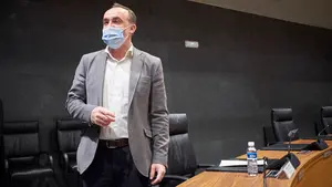 NA+ anuncia que donará la subida de su salario y pide a Chivite que reduzca su macroestructura de Gobierno