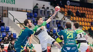 Anaitasuna suma y sigue: cuarta victoria consecutiva ante un BM Nava que ha opuesto una seria resistencia