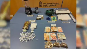 Detenido por tráfico de drogas en la Rochapea: incautados 800 gramos de cocaína y 2.500 euros en efectivo