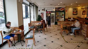 Navarra no contará con certificado Covid en bares, de momento: "Es discriminatorio"