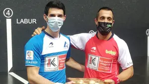 Oinatz Bengoetxea, ilusionado: "Poder jugar una semifinal del cuatro y medio contra Jokin es precioso"