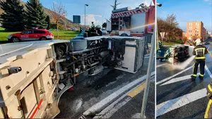 Trasladada al CHN la conductora de una máquina 'barredora' tras volcar en una rotonda de Pamplona