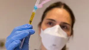 Europa aprueba la vacuna de Janssen, la misma que estudia la CUN en Pamplona