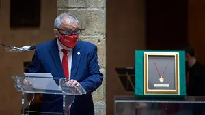 La Federación persiste en su ataque contra Osasuna y expedienta ahora a Sabalza por "atentar contra los árbitros"