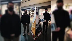 Las pirámides de cartón que decorarán un centro comercial de Navarra: colores, personajes e iconos navideños