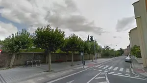 Pamplona incorpora un nuevo 'espacio seguro' para que los mayores de una residencia disfruten de la calle