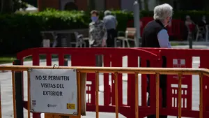 Evitar brotes durante la vacunación: piden a familiares de mayores en residencias navarras extremar las precauciones