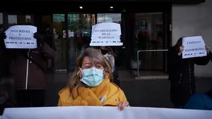 Los sindicatos de salud se concentran en Pamplona para protestar por las condiciones de la plantilla
