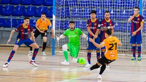 El Ribera Navarra planta cara al poderoso FC Barcelona pero termina perdiendo en el Palau Blaugrana