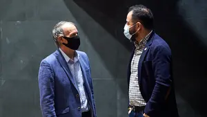 Bildu mantiene que los crímenes de ETA pudieron ser justos y el PSN defiende su pacto con los abertzales