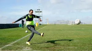 El Granada de Diego Martínez se queda 'en cuadro' en el centro del campo para jugar ante Osasuna
