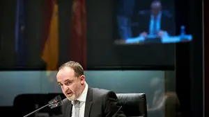 Na+ critica que "el Gobierno pentapartito" haya recortado las ayudas a los "sectores más castigados por la crisis"