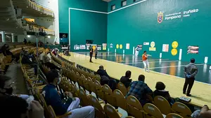 El frontón Labrit acoge de nuevo un partido del Parejas con urgencias para Jaka y el navarro Martija