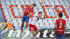 Meritorio empate de la Mutilvera ante el líder, después de jugar la última media hora con un jugador menos