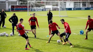Con solo seis jugadores de campo: Osasuna vuelve a ejercitarse en Tajonar tras la derrota contra el Betis