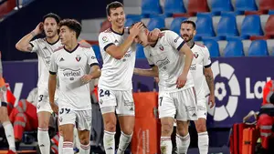 La mejor victoria en el mejor momento: las imágenes del triunfo de Osasuna ante el Levante en Valencia