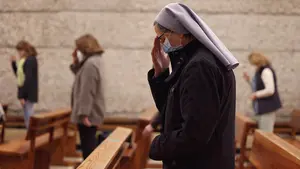 La Iglesia española celebra el Miércoles de Ceniza y da inicio a la Cuaresma adaptando el rito a la pandemia