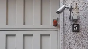 Pamplona instalará casi 60 cámaras y mejorará la iluminación para frenar delitos