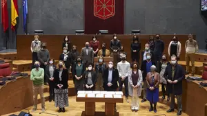 Firman en un documento para "erradicar la pobreza y mejorar la cohesión social" en Navarra