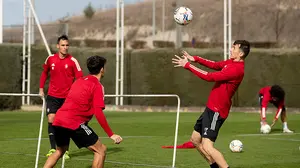 Cinco jugadores se recuperan de sus lesiones en Tajonar a solo 48 horas de recibir al Sevilla en El Sadar